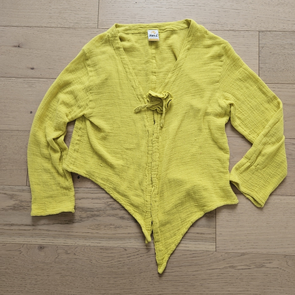 Elegant Yellow Women's Blouse - Picture 4 of 6